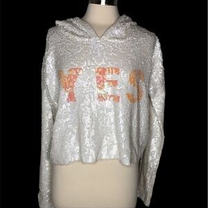 WILDFOX White Label Celebration Billie “YES” Sequin Pullover in White XS